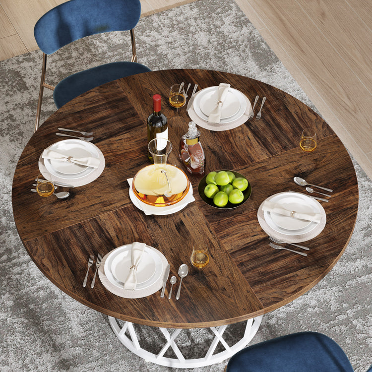 Round dining table