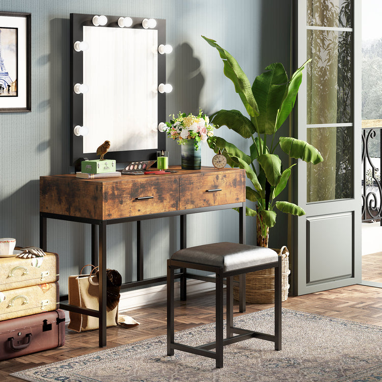 Lighted Mirror Vanity